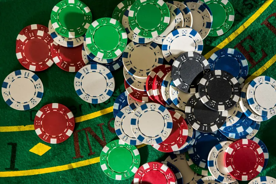 Poker live o poker online: ecco quali sono le differenze